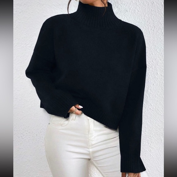 Black Mock neck / turtle neck thick sweater - Picture 2 of 6